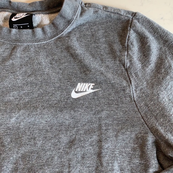 Nike Crewneck Sweatshirt - Picture 3 of 4